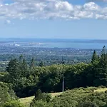 Ensuite At The Foot Of Dublin Mountains